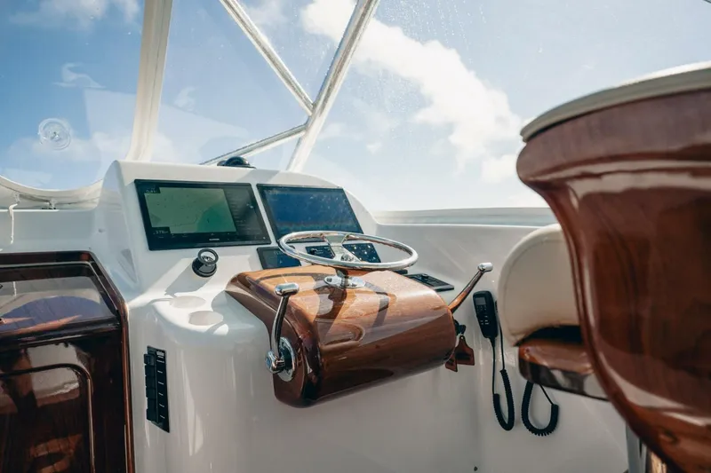 Slide: The Image of Winter Custom Yachts W-18 2015 - 5903983