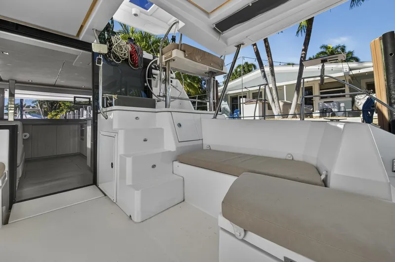 Slide: The Image of Leopard 45 2019 - 5887723