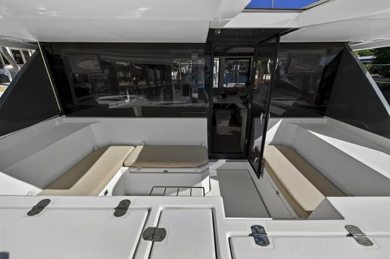 Slide: The Image of Leopard 45 2019 - 5887749