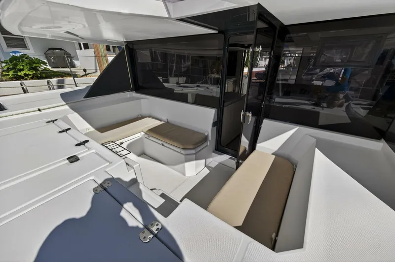 Slide: The Image of Leopard 45 2019 - 5887750