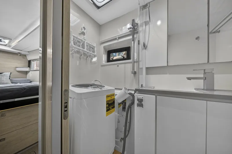 Slide: The Image of Leopard 45 2019 - 5887790