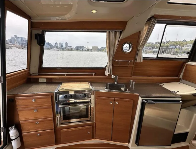 Slide: The Image of Ranger Tug R-29 S 2021 - 5863315