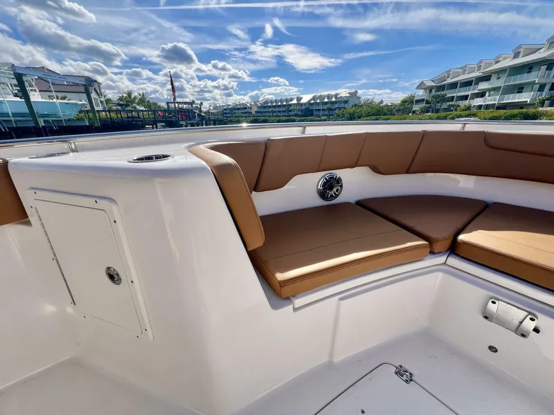 Slide: The Image of Robalo R302 Center Console 2025 - 5863476