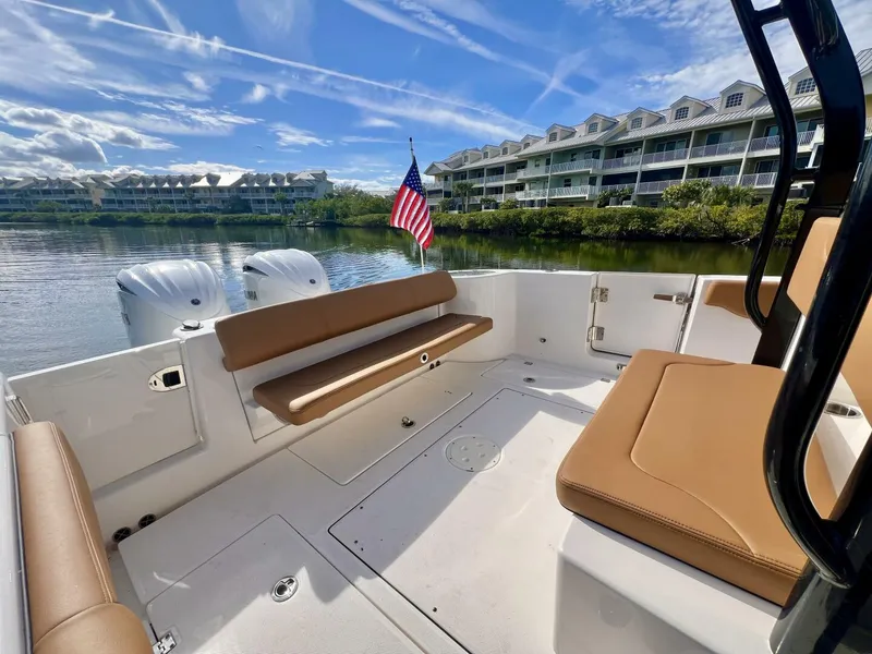 Slide: The Image of Robalo R302 Center Console 2025 - 5863468