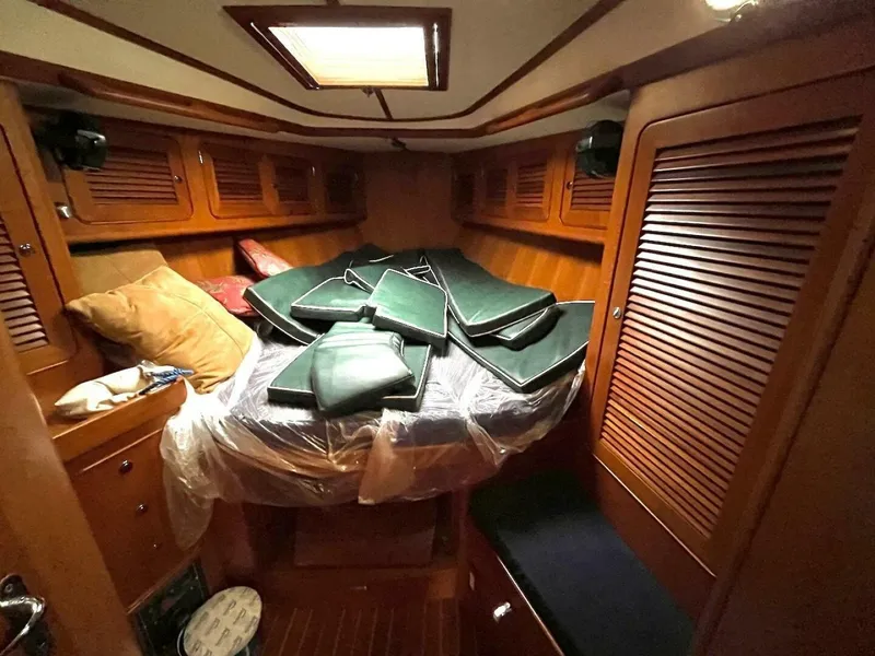 Slide: The Image of Hylas 49 2004 - 5863619