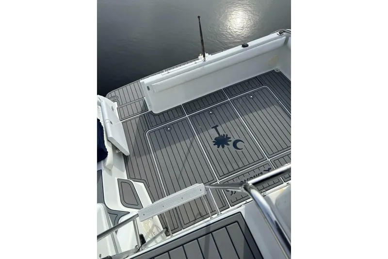 Slide: The Image of Carver 320 Voyager 1996 - 5863983