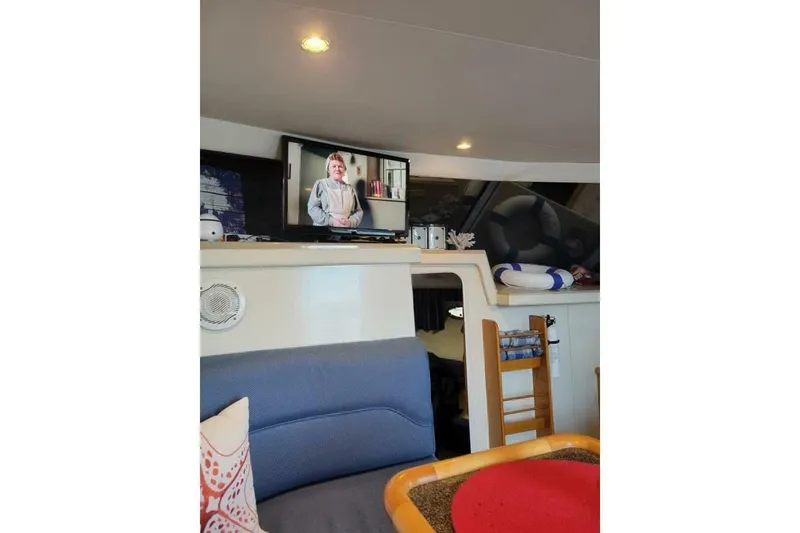 Slide: The Image of Carver 320 Voyager 1996 - 5864003