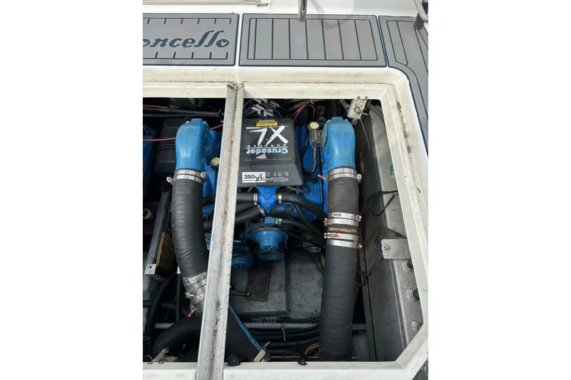 Slide: The Image of Carver Yachts 320 Voyager 1996 - 5864016