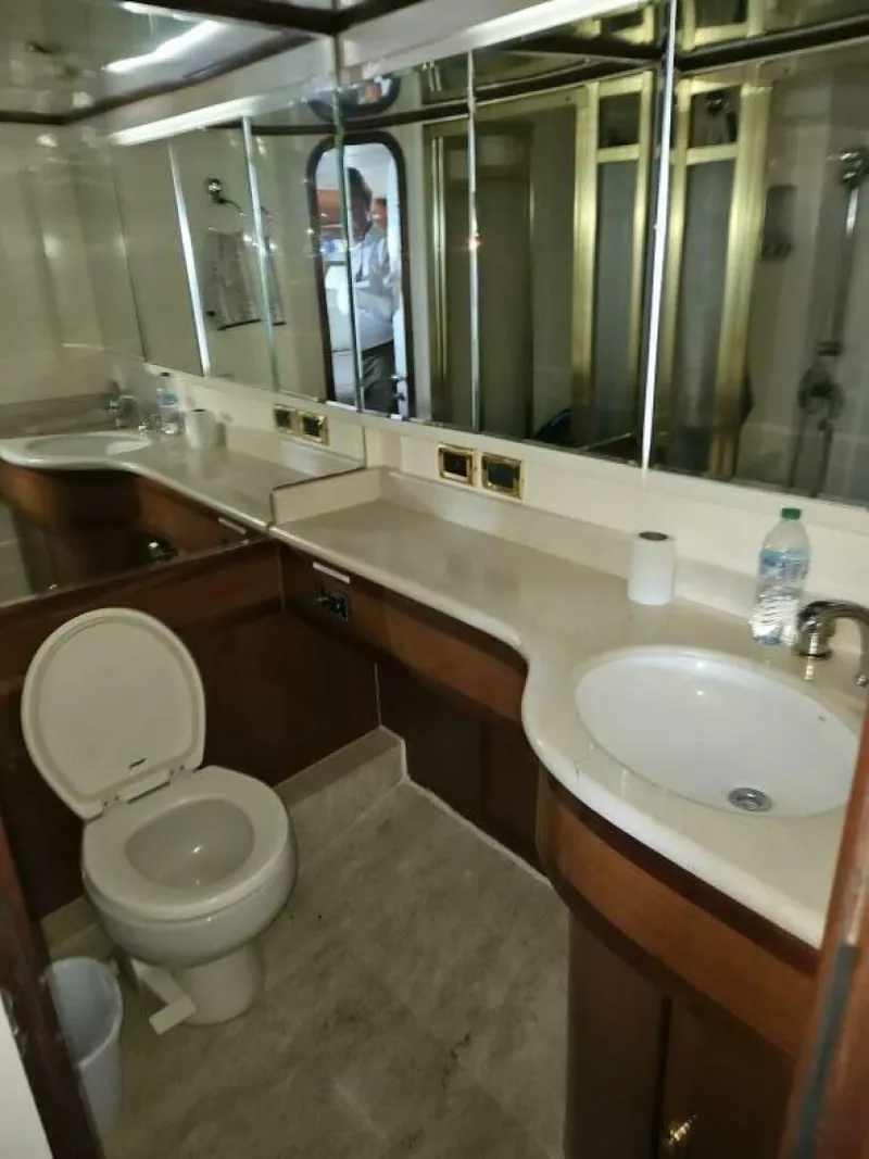 Slide: The Image of Johnson Flybridge 2003 - 5898101