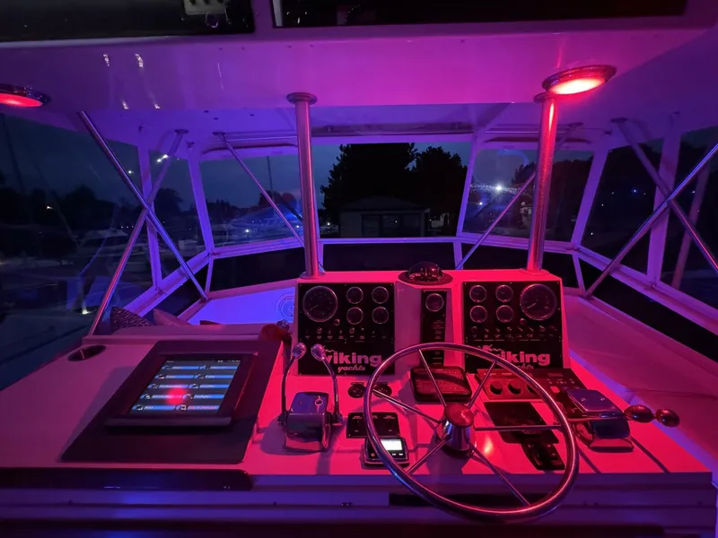 Slide: The Image of Viking 48 Motor Yacht 1987 - 5865014