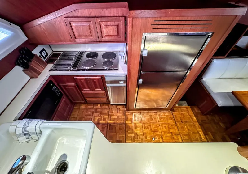 Slide: The Image of Viking 48 Motor Yacht 1987 - 5865007