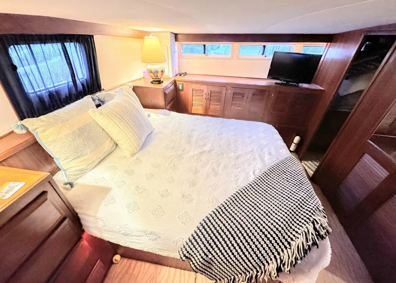 Slide: The Image of Viking 48 Motor Yacht 1987 - 5865076