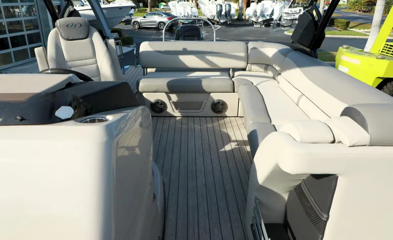 Slide: The Image of Harris 250 2020 - 5864699