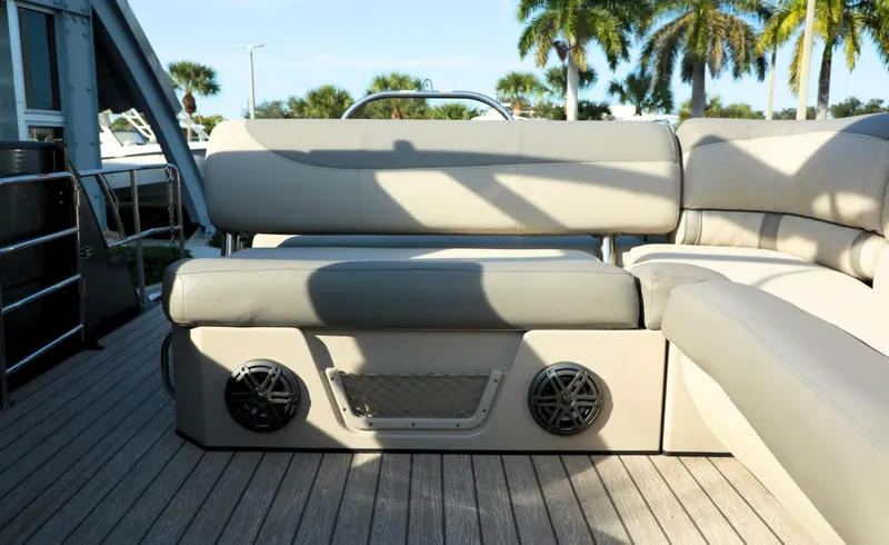 Slide: The Image of Harris 250 2020 - 5864700