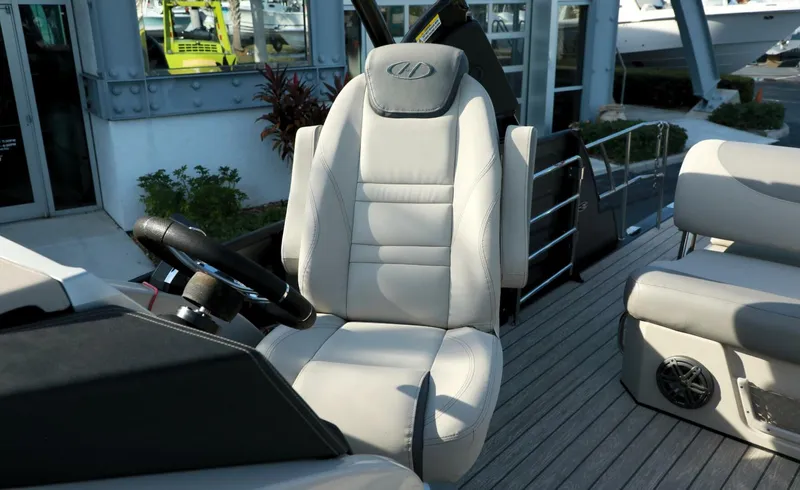 Slide: The Image of Harris 250 2020 - 5864701