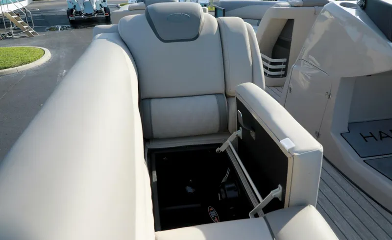 Slide: The Image of Harris 250 2020 - 5864708