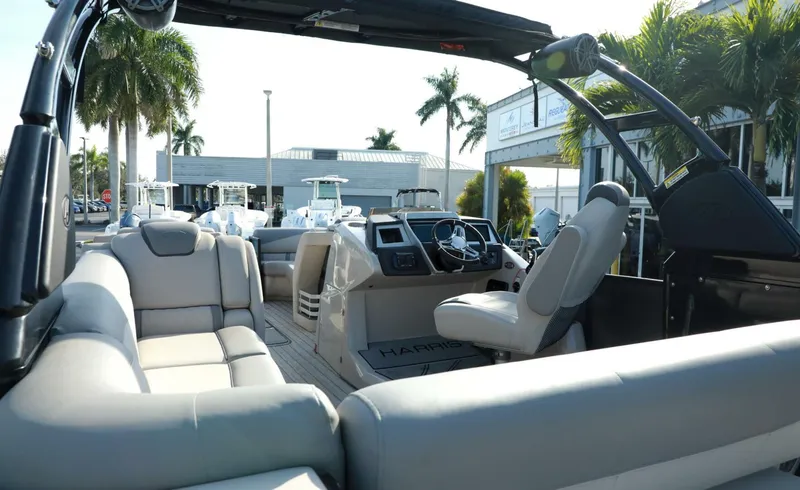 Slide: The Image of Harris 250 2020 - 5864683