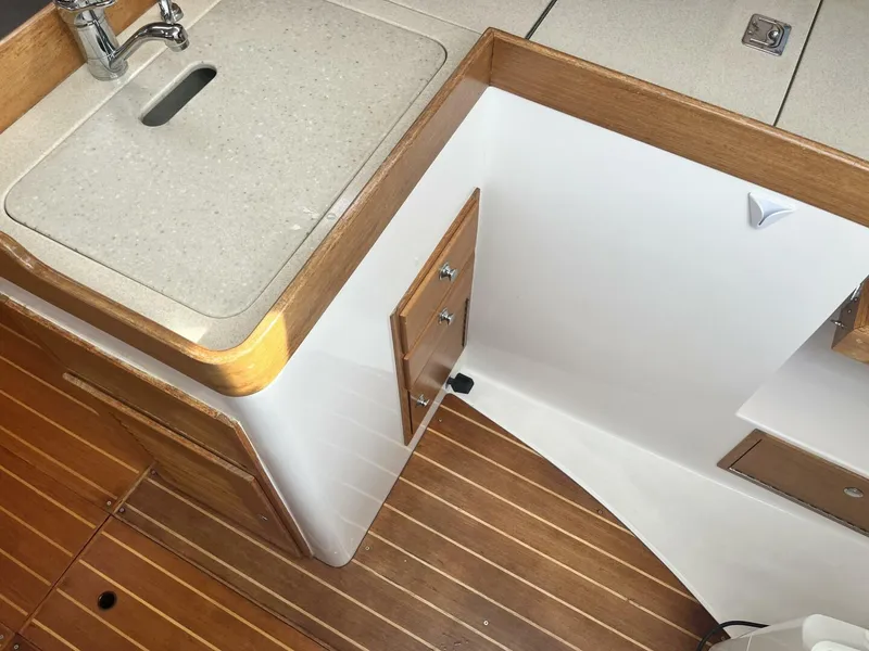 Slide: The Image of J/32 - 5872995