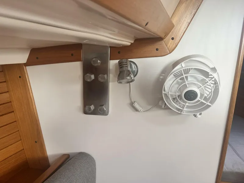 Slide: The Image of J/32 - 5872976