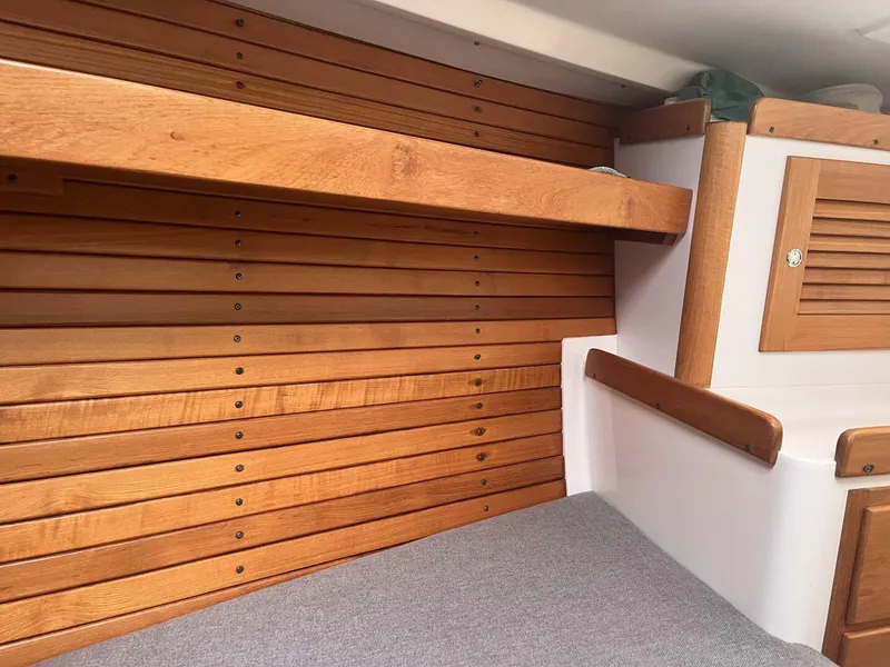 Slide: The Image of J/32 - 5872989