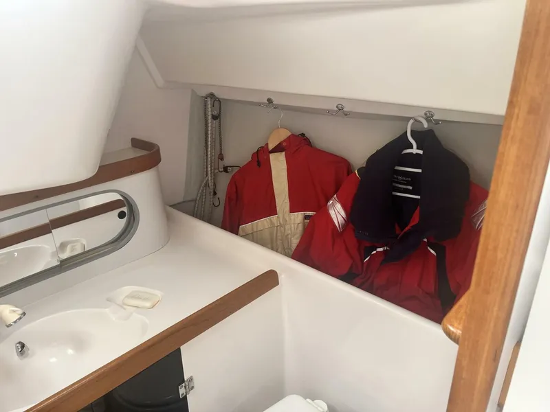 Slide: The Image of J/32 - 5872968