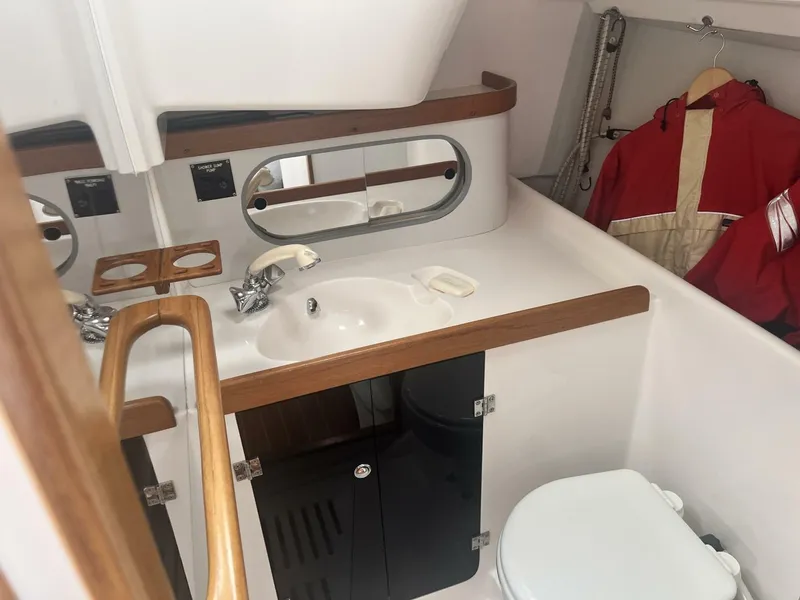 Slide: The Image of J/32 - 5872967