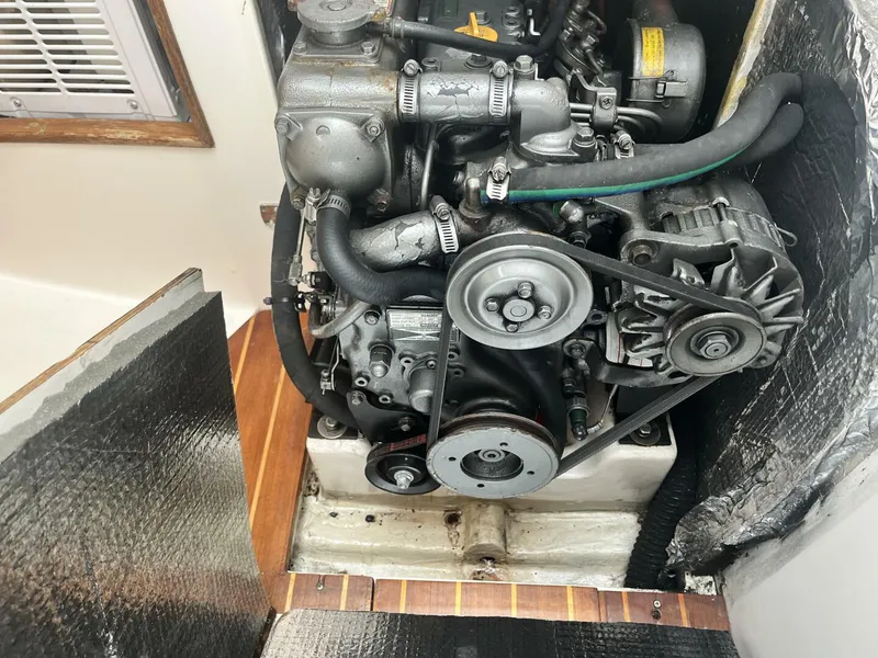 Slide: The Image of 1998 J/32 - Engine Engine - 5872982