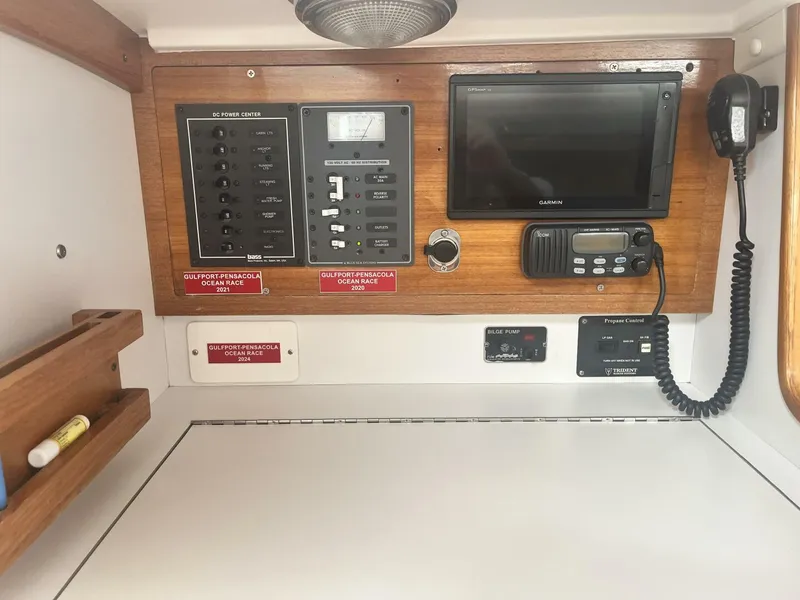 Slide: The Image of J/32 - 5872953