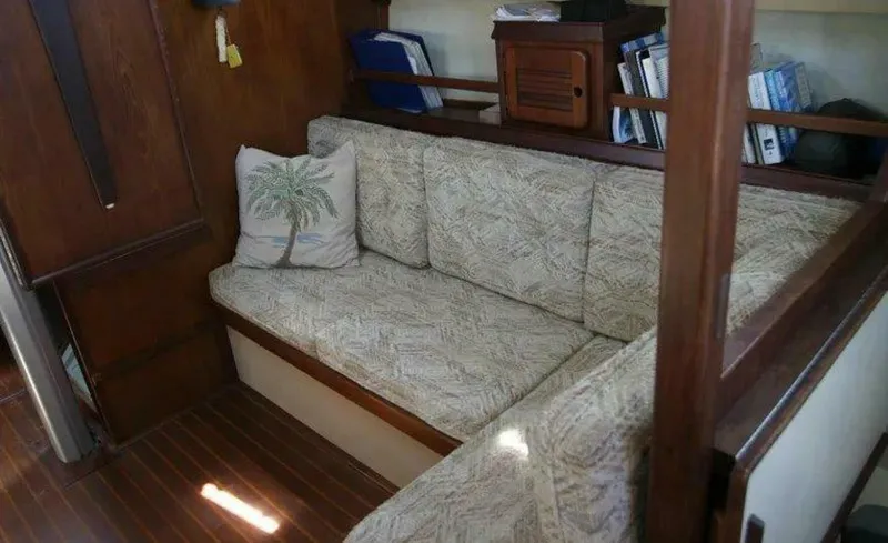 Slide: The Image of Island Packet 31 1986 - 5864832