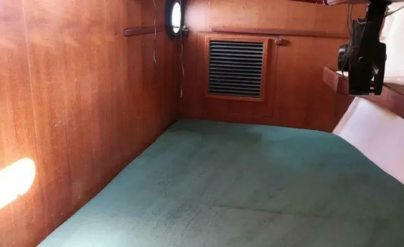 Slide: The Image of Tayana 37 1979 - 5864944