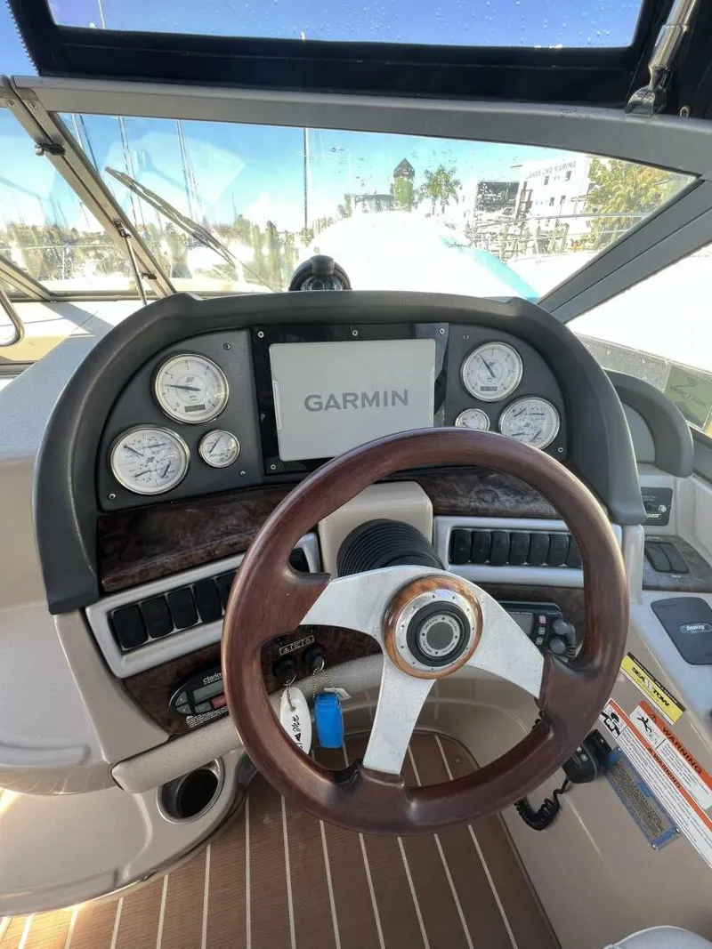 Slide: The Image of Four Winns 318 Vista 2006 - 5925019