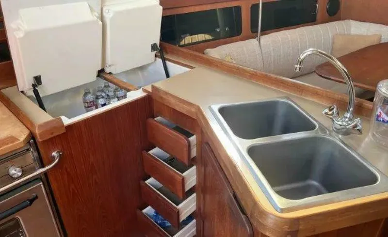 Slide: The Image of Hunter 35.5 1990 - 5865087