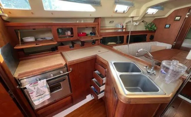 Slide: The Image of Hunter 35.5 1990 - 5865088