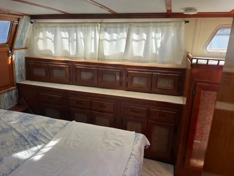 Slide: The Image of Sunnfjord Trawler 42 1985 - 5879019