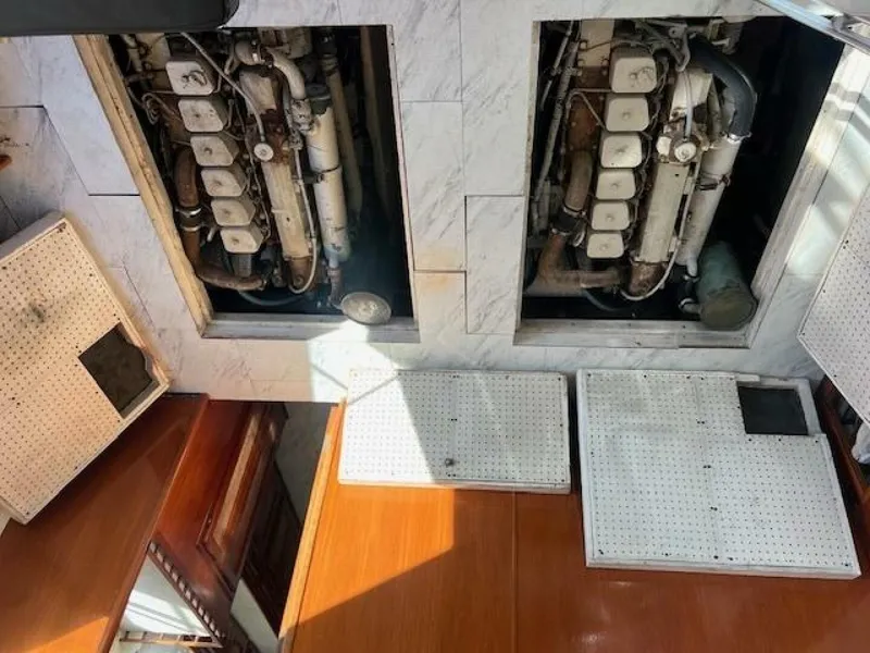 Slide: The Image of Sunnfjord Trawler 42 1985 - 5879031