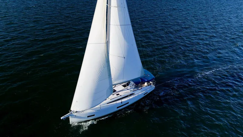 Slide: The Image of Beneteau 40.1 2022 - 5906325