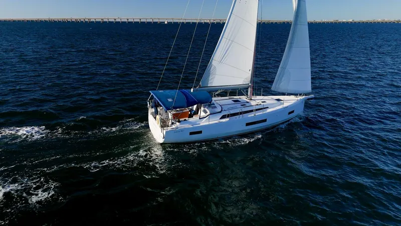 Slide: The Image of Beneteau 40.1 2022 - 5906346