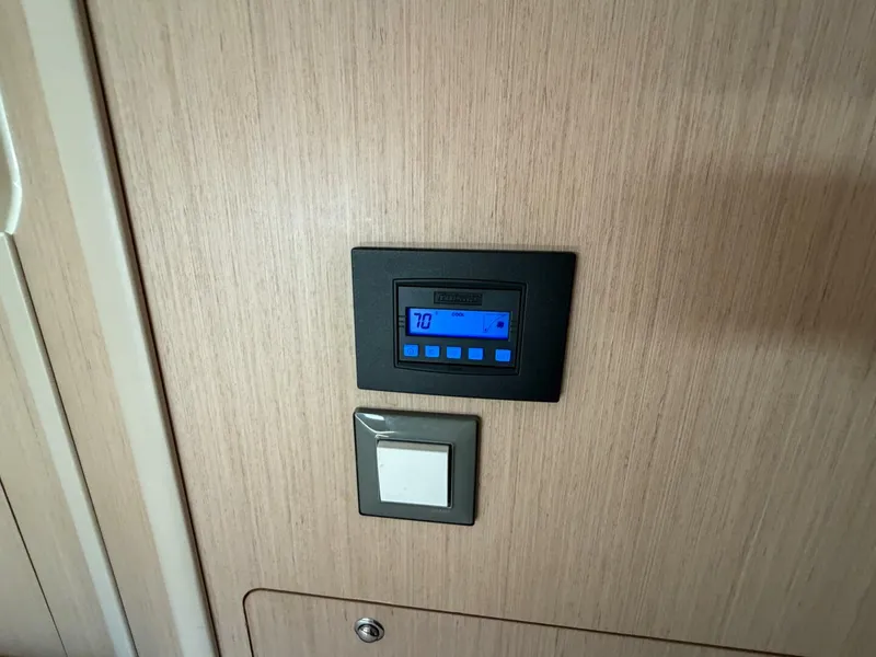 Slide: The Image of Beneteau 40.1 2022 - 5869406