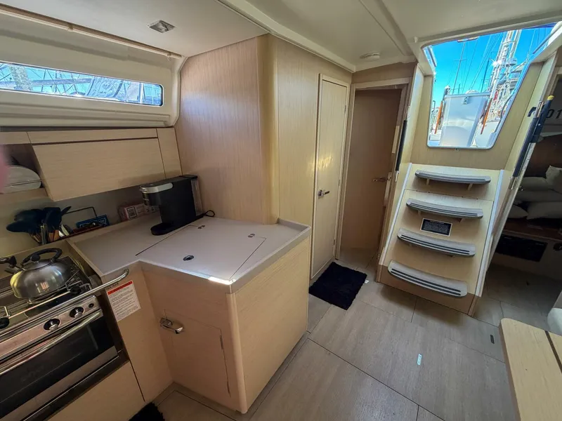 Slide: The Image of Beneteau 40.1 2022 - 5869398