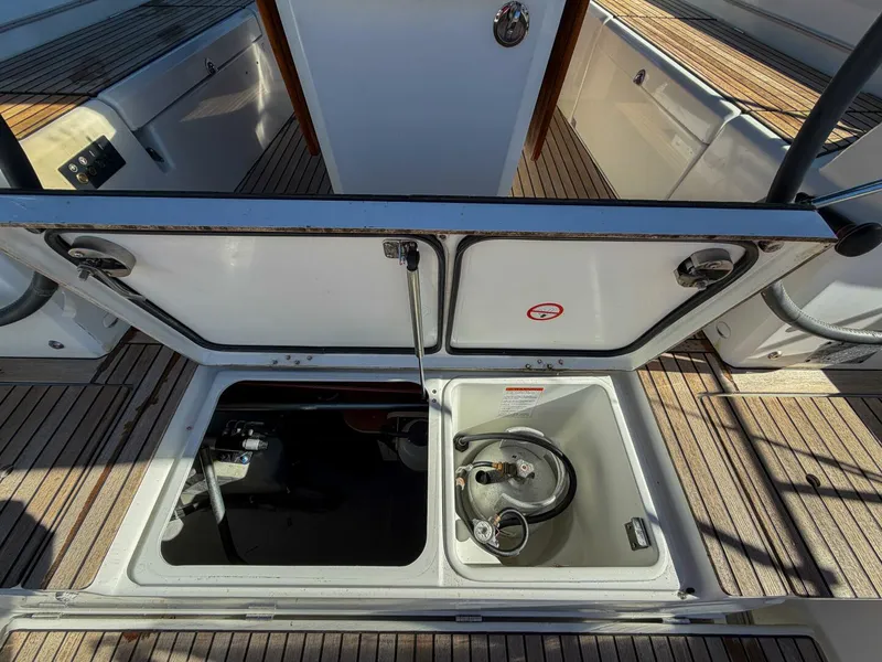 Slide: The Image of Beneteau 40.1 2022 - 5869315