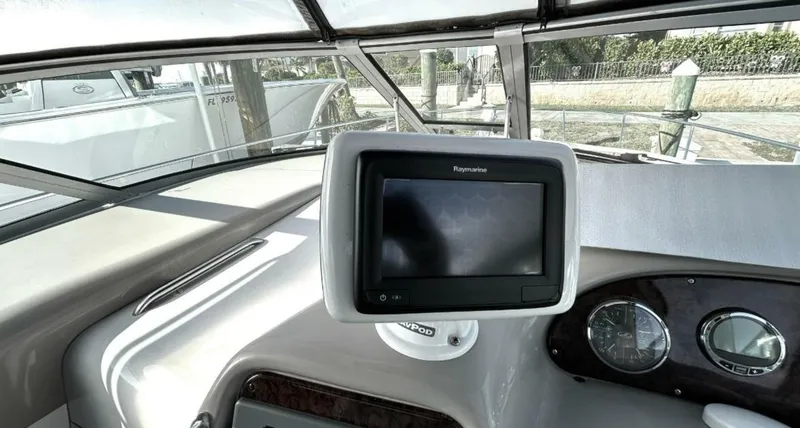 Slide: The Image of Sea Ray 320 2006 - 5869772