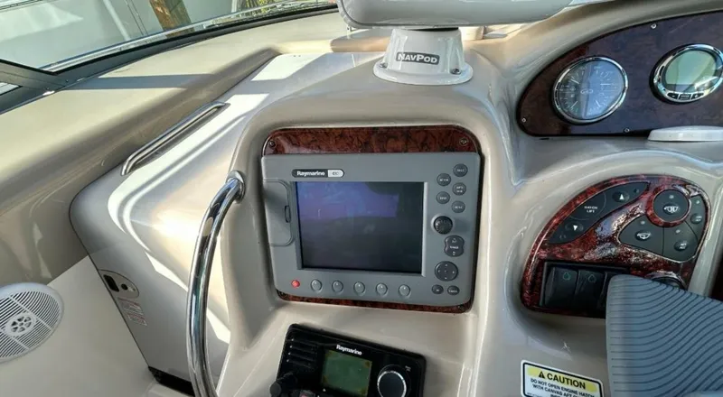 Slide: The Image of Sea Ray 320 2006 - 5869774