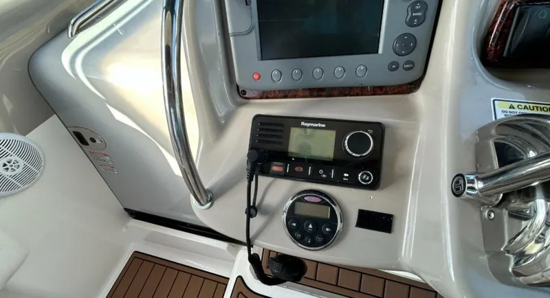 Slide: The Image of Sea Ray 320 2006 - 5869775