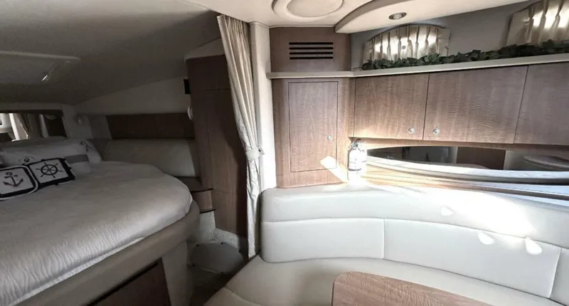 Slide: The Image of Sea Ray 320 2006 - 5869783