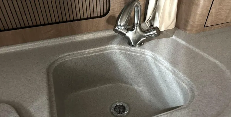 Slide: The Image of Sea Ray 320 2006 - 5869789