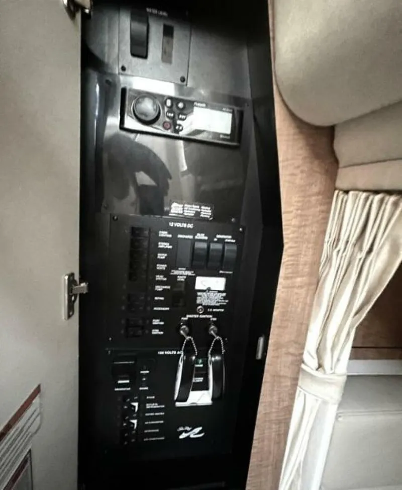 Slide: The Image of Sea Ray 320 2006 - 5869797