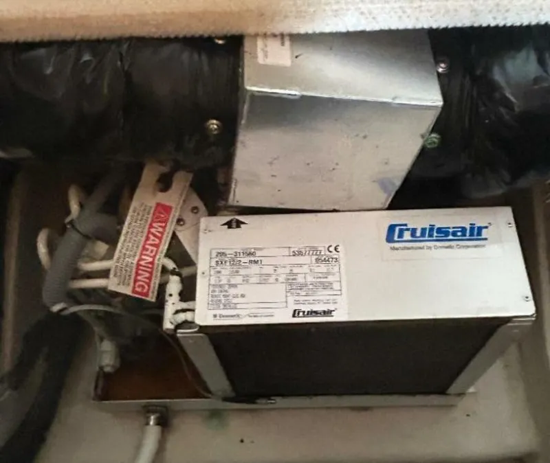 Slide: The Image of Sea Ray 320 2006 - 5869817