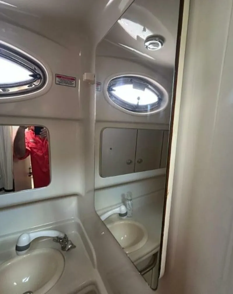 Slide: The Image of Sea Ray 320 2006 - 5869823