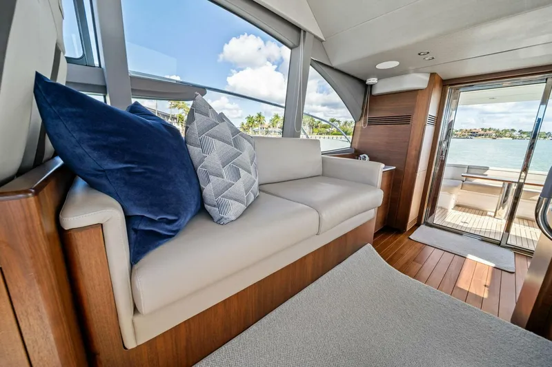 Slide: The Image of Princess F50 2023 - 5865707