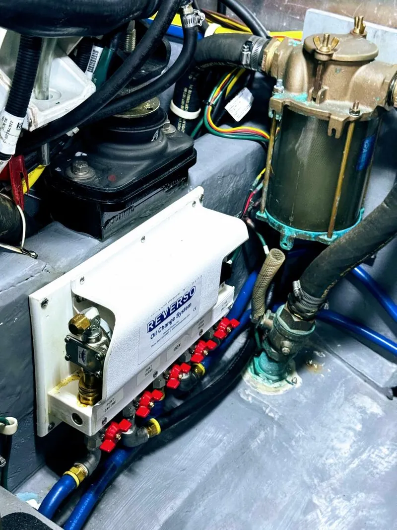 Slide: The Image of Carver Yachts C37 2017 - 5869671